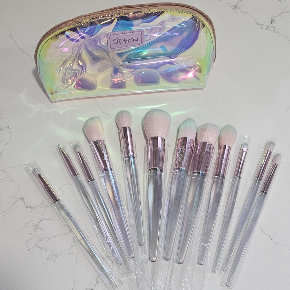 Iridescent brushes